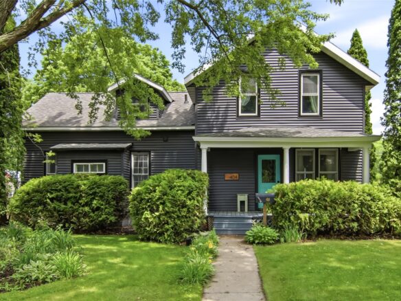 404 Coleman Street, Chippewa Falls WI 54729 - Residential house for sale - MLS #1602124 - image1