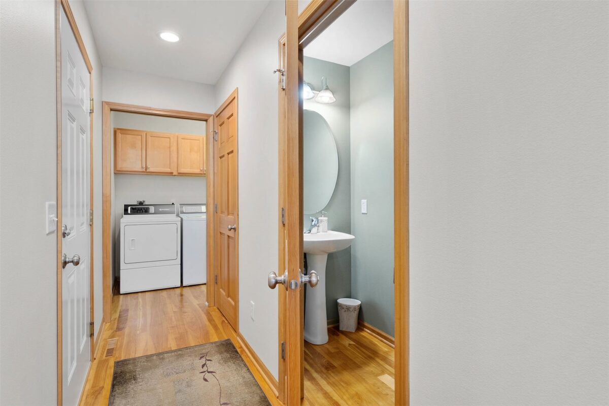 4274 Mill Ridge Circle, Eau Claire WI 54703 - Residential house for sale - MLS #1602413 - image20