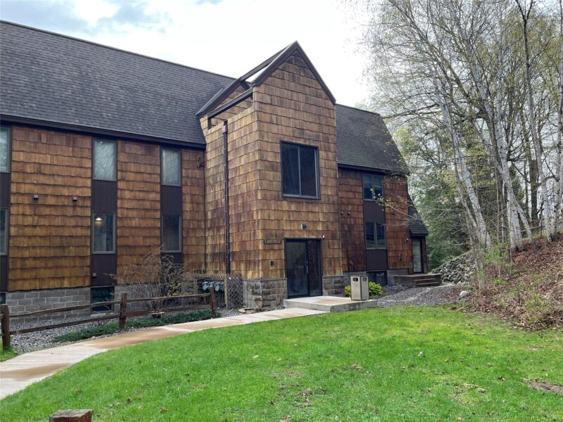 42910 Lakewoods Drive 