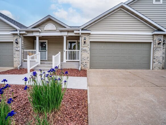 4293 Mill Ridge Circle, Eau Claire WI 54703 - Residential house for sale - MLS #1602029 - image1