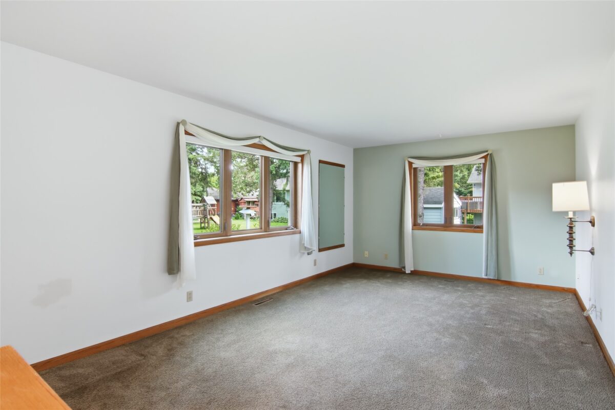 4725 Rudolph Road, Eau Claire WI 54701 - Residential house for sale - MLS #1602358 - image2