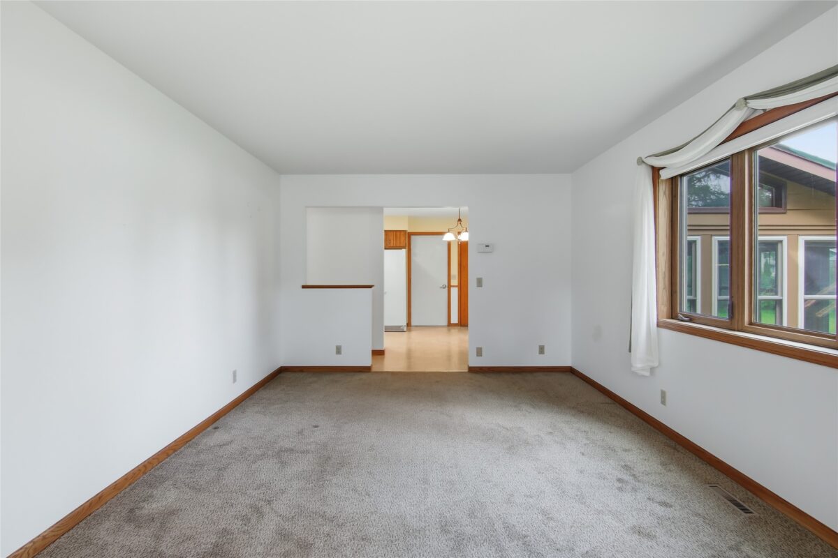 4725 Rudolph Road, Eau Claire WI 54701 - Residential house for sale - MLS #1602358 - image3