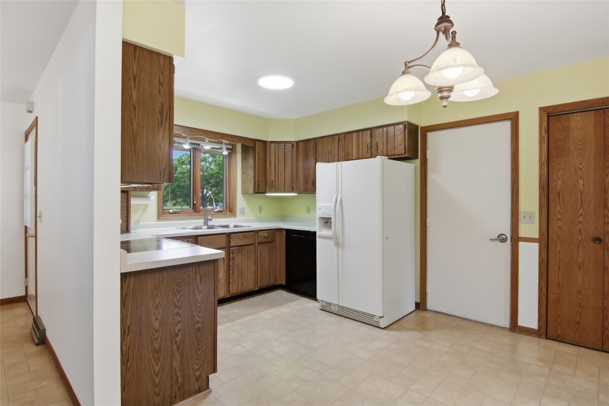 4725 Rudolph Road, Eau Claire WI 54701 - Residential house for sale - MLS #1602358 - image4