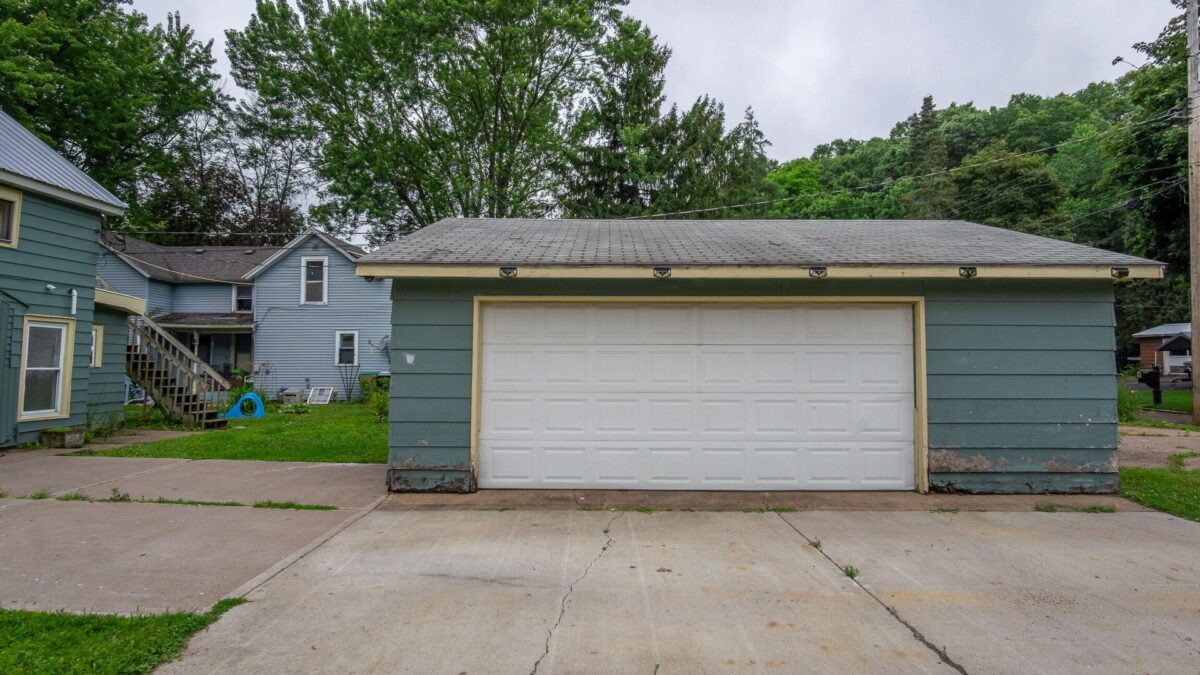 509 Grove Street, Chippewa Falls WI 54729 - ResidentialIncome house for sale - MLS #1602360 - image5