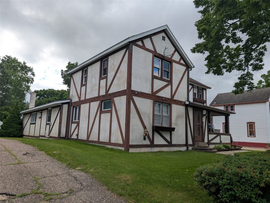 515 Dewey Street, Eau Claire WI 54703 - ResidentialIncome house for sale - MLS #1602397 - image3