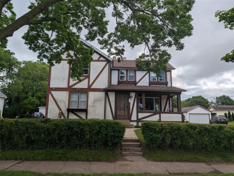 515 N Dewey Street 1-2