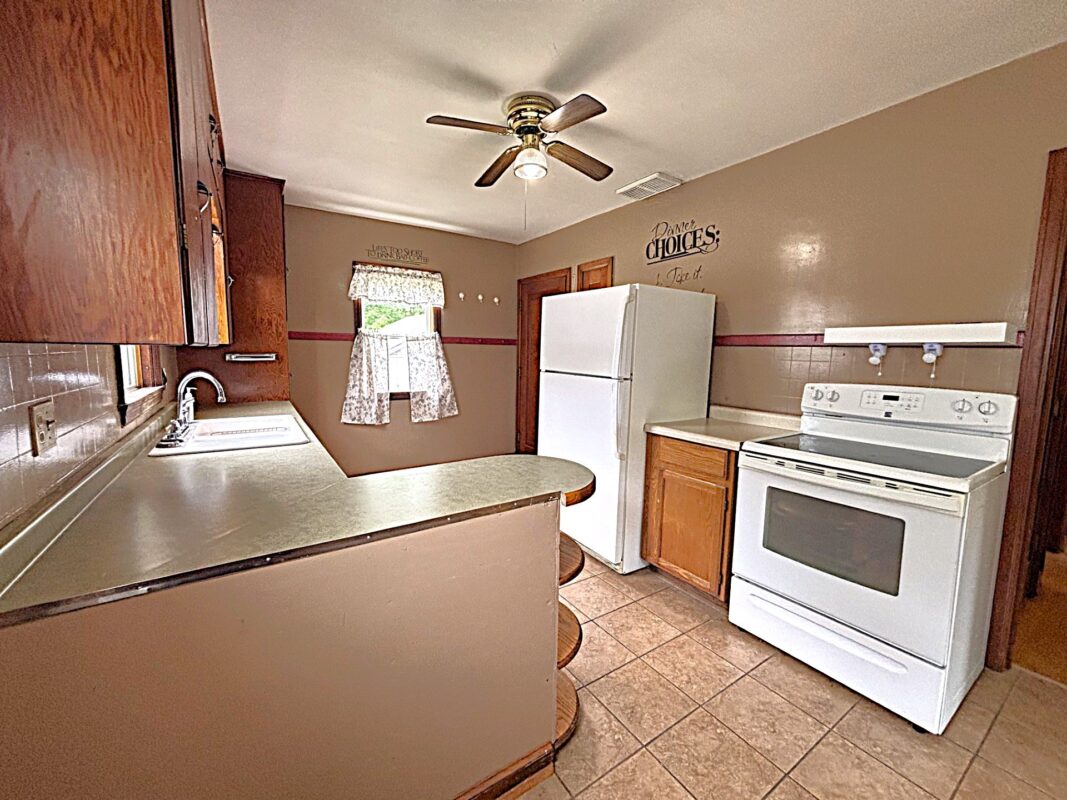 515 Oak Street, Spooner WI 54801 - Residential house for sale - MLS #1601745 - image11