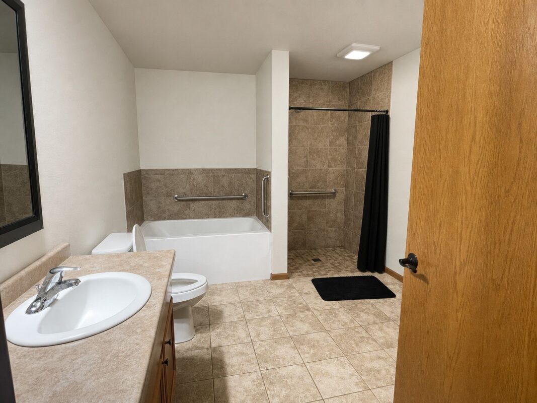 5557-5559 Cyndi Court, Eau Claire WI 54703 - ResidentialIncome house for sale - MLS #1602179 - image5