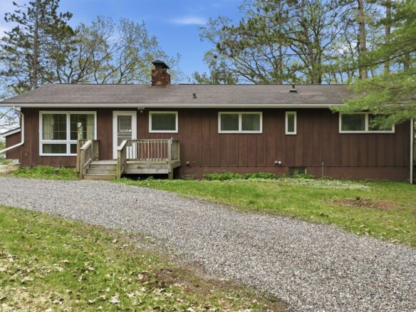 6092N West Shore Ln, Stone Lake WI 54876 - Residential house for sale - MLS #1601187 - image1