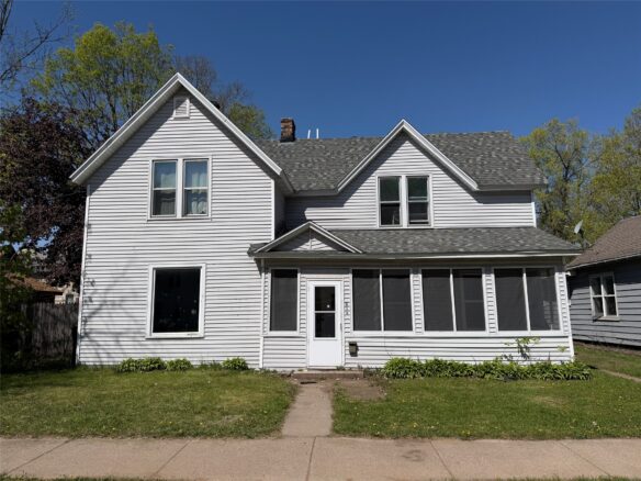 614 Cochrane Street, Eau Claire WI 54703 - ResidentialIncome house for sale - MLS #1601106 - image1
