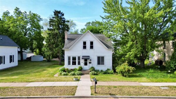 617 Mansfield Street Chippewa Falls WI 54729