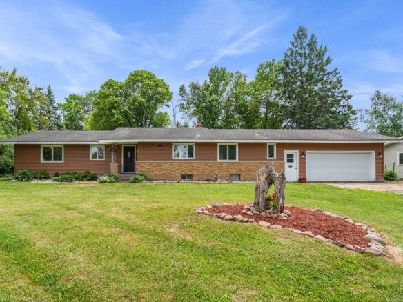 628 Wisconsin Avenue, Barron WI 54812 - Residential house for sale - MLS #1602277 - image1