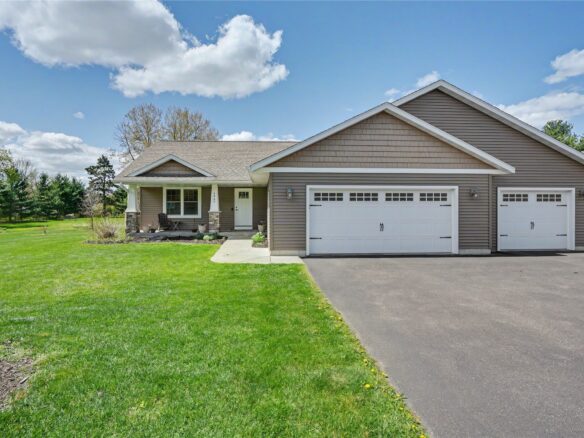 6860 Willow Creek Road, Eau Claire WI 54701 - Residential house for sale - MLS #1599243 - image1