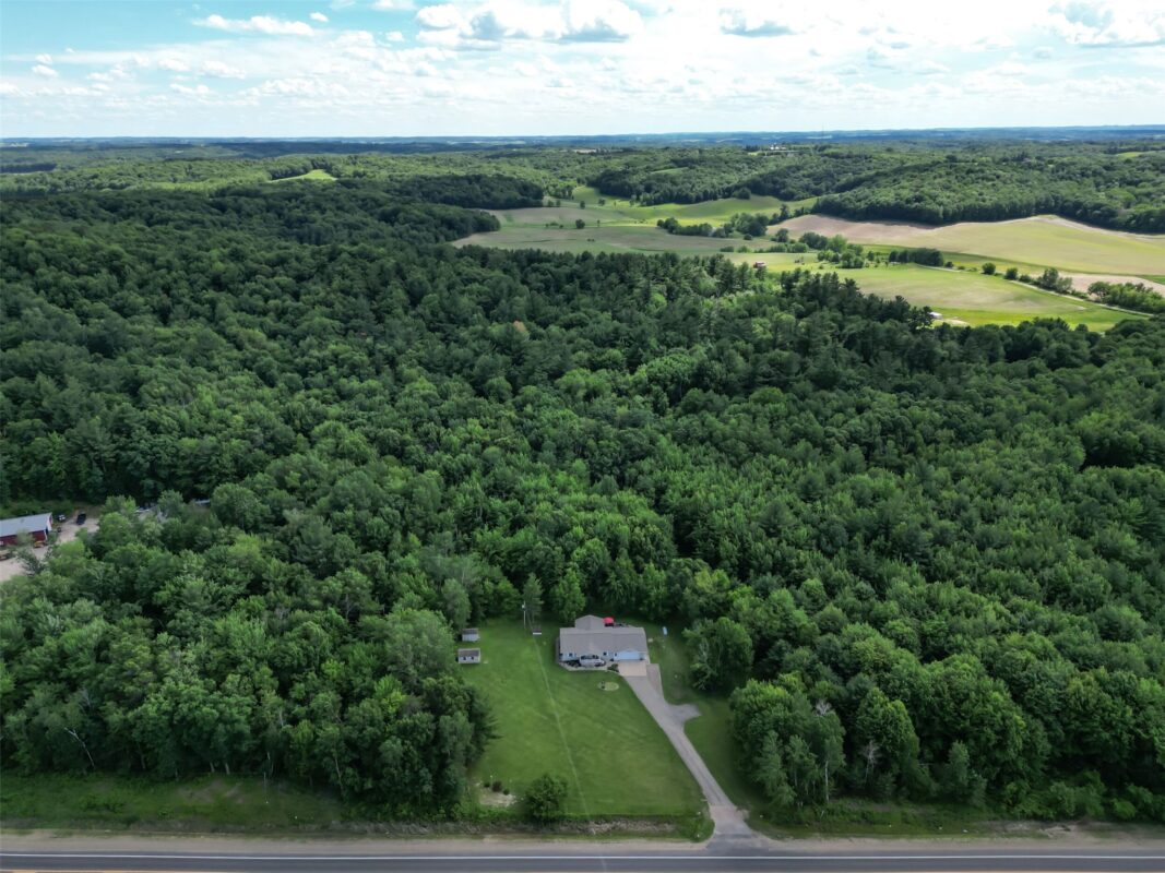 E10725 US Hwy 12, Fall Creek WI 54742 - Residential house for sale - MLS #1602297 - image46