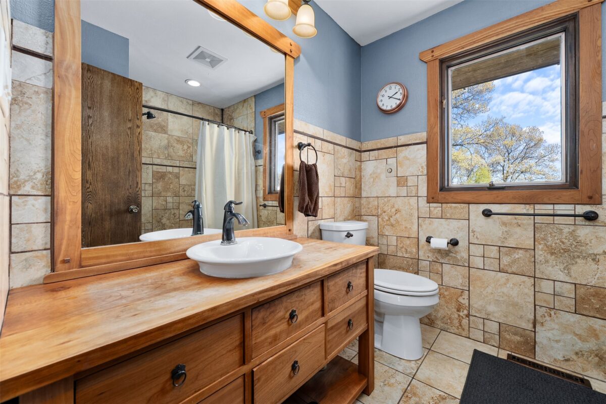 E655 Woodridge Drive, Eau Claire WI 54701 - Residential house for sale - MLS #1600907 - image28