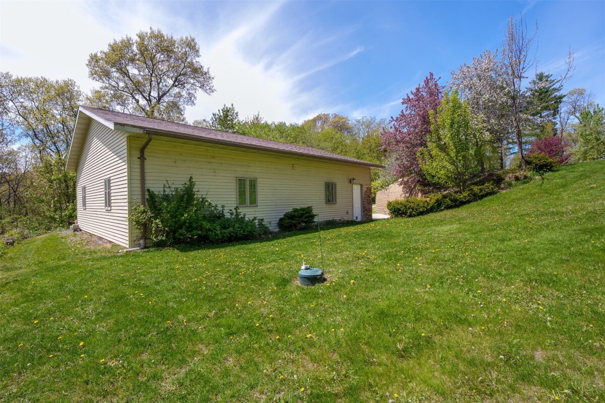 E655 Woodridge Drive, Eau Claire WI 54701 - Residential house for sale - MLS #1600907 - image40