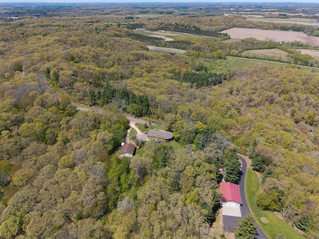 E655 Woodridge Drive, Eau Claire WI 54701 - Residential house for sale - MLS #1600907 - image57