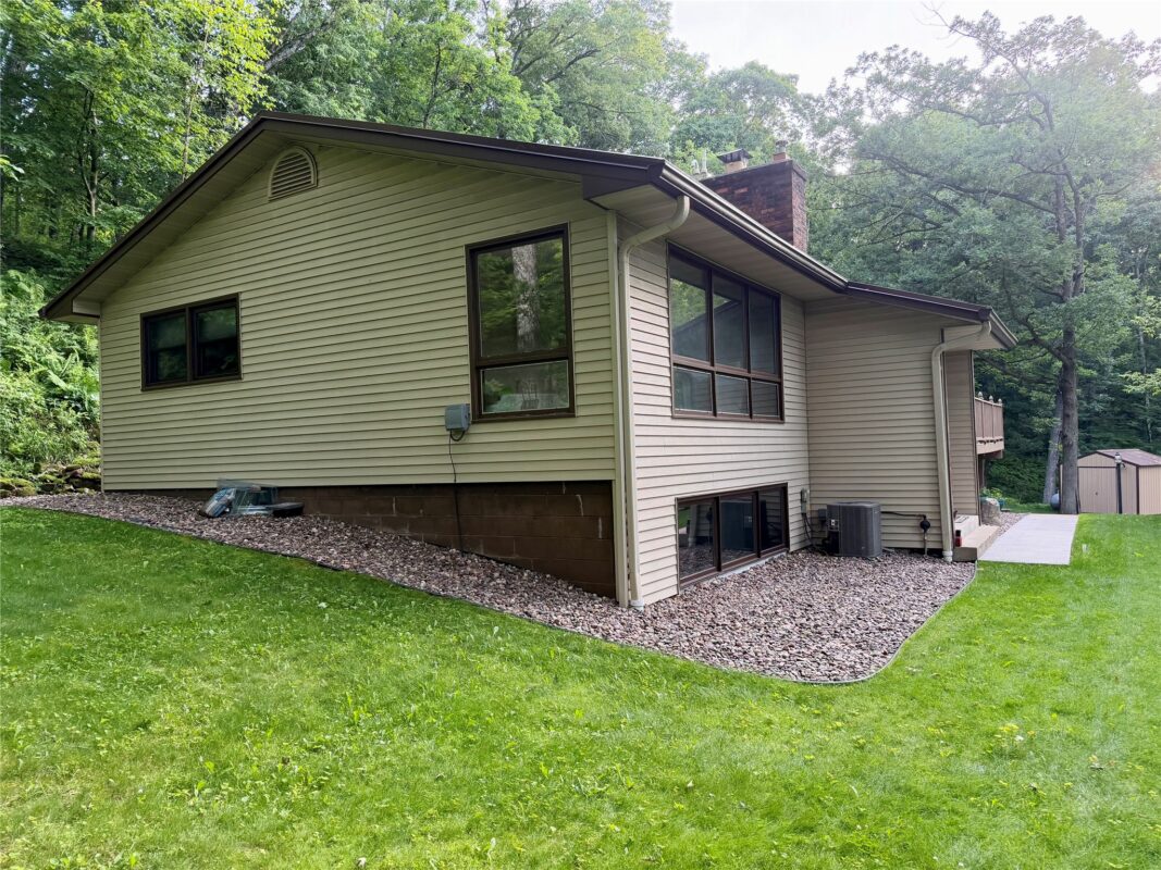 E865 Woodridge Drive, Eau Claire WI 54701 - Residential house for sale - MLS #1602673 - image6