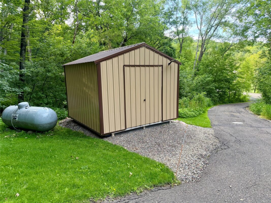E865 Woodridge Drive, Eau Claire WI 54701 - Residential house for sale - MLS #1602673 - image9