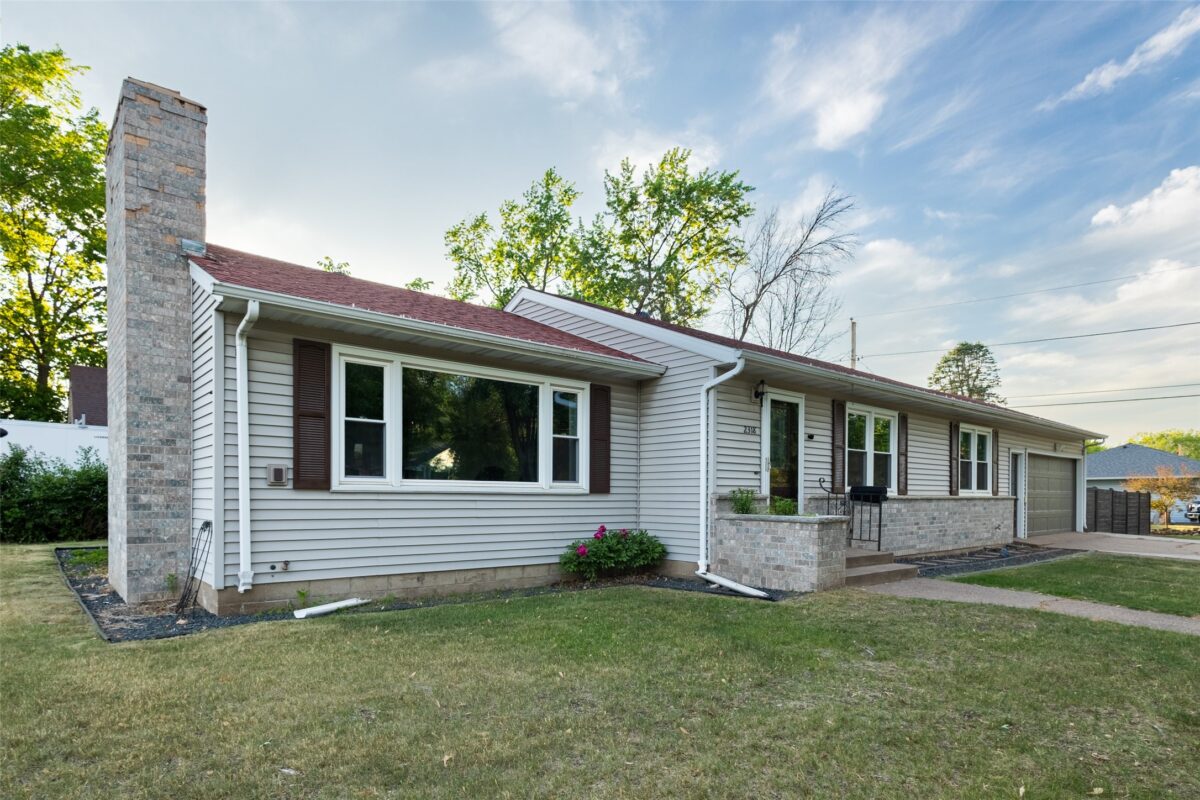 , Eau Claire WI 54701 - Residential house for sale - MLS #1601827 - image2