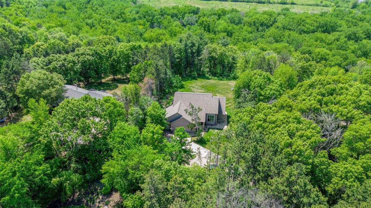 N1698 945th Street, Eau Claire WI 54701 - Residential house for sale - MLS #1601131 - image35