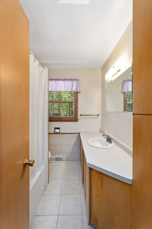 N7084 US Highway 12, Black River Falls WI 54615 - Residential house for sale - MLS #1601056 - image25