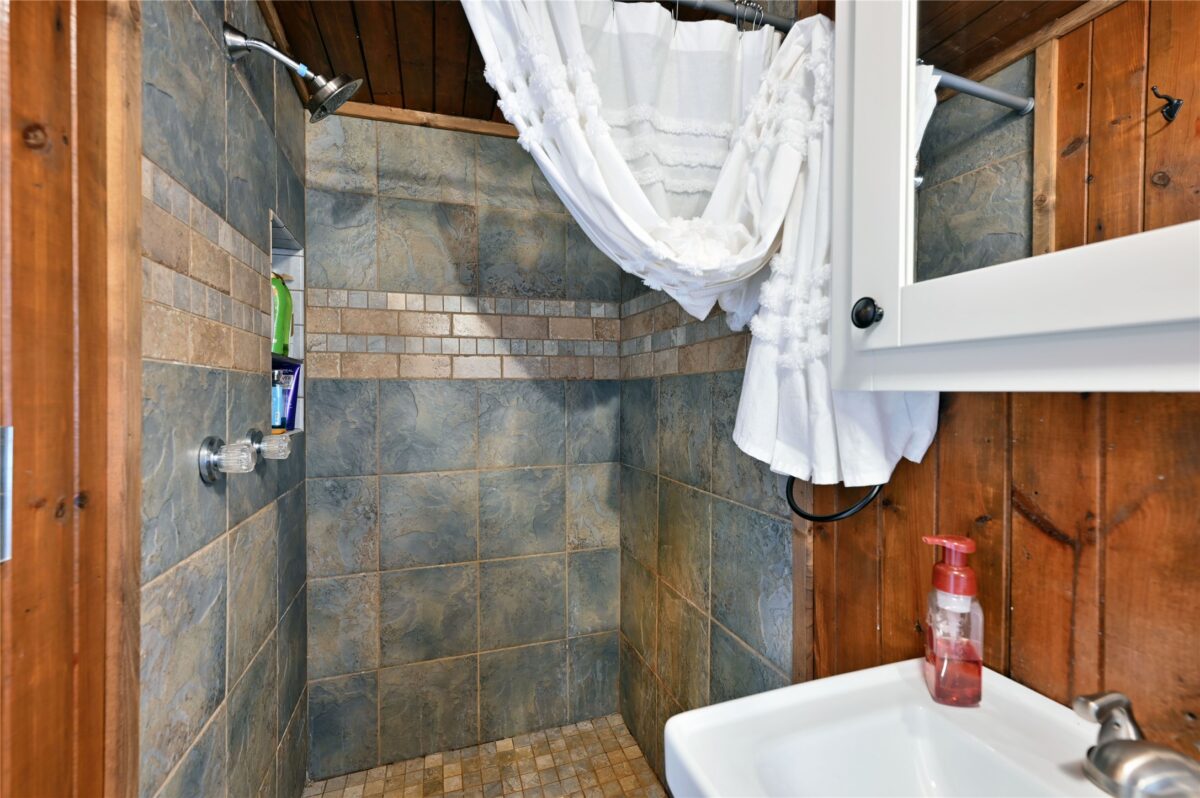 N7608 Little Bass Lake Road, Spooner WI 54801 - Residential house for sale - MLS #1600923 - image34