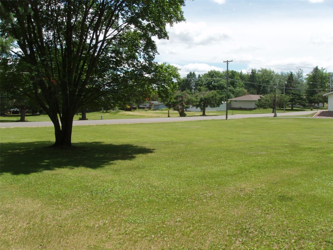 On 1st Avenue, Park Falls WI 54552 - Land house for sale - MLS #1602454 - image5