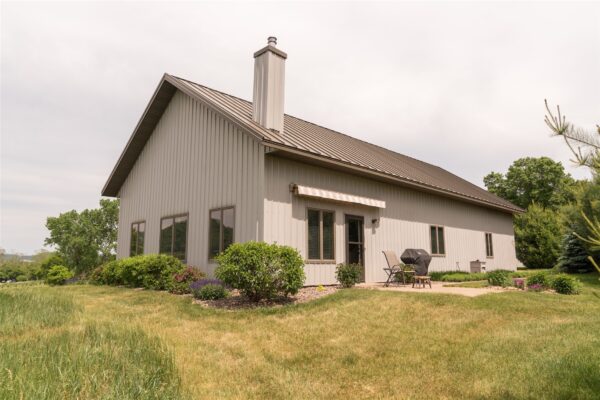 S1316 County Road NN Road Alma WI 54610