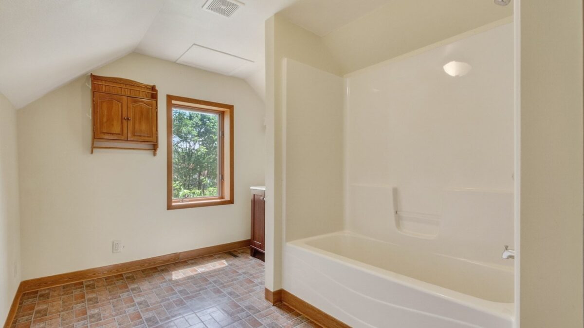 W10104 County Road O, Black River Falls WI 54615 - Residential house for sale - MLS #1602185 - image23