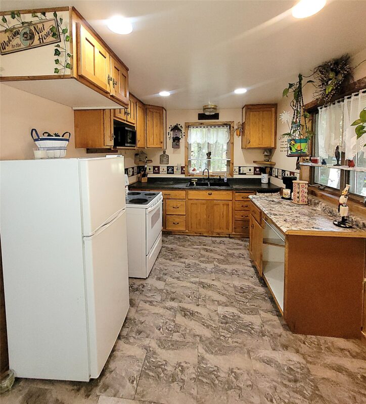 W9264 US Highway 12, Black River Falls WI 54615 - Residential house for sale - MLS #1602607 - image15