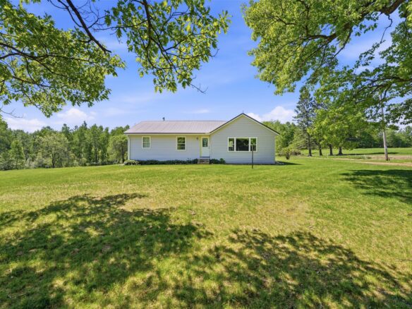 W9663 Kington Road, Thorp WI 54771 - Residential house for sale - MLS #1602399 - image1