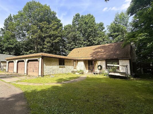 1013 5th Street Ladysmith WI 54848