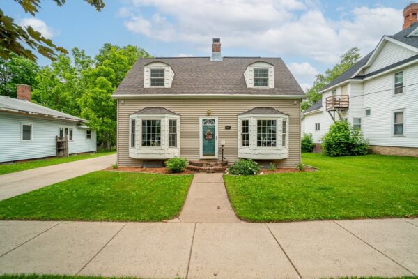 1015 Wilson Avenue Menomonie WI 54751