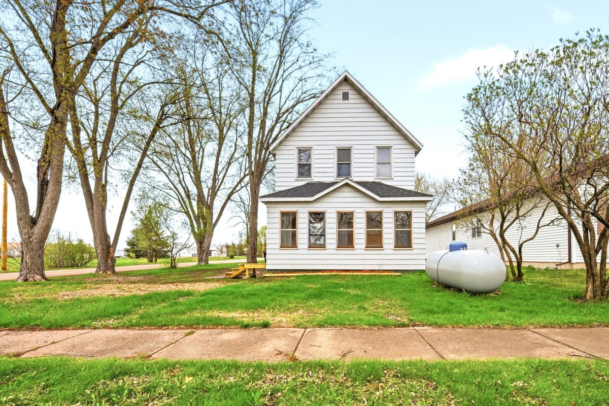 105 Crumb Street, Gilman WI 54433 - Residential house for sale - MLS #1600336 - image2