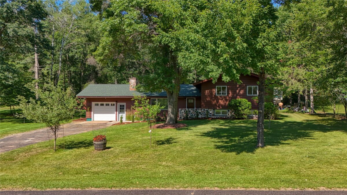 10721 Pinecrest Drive, Hayward WI 54843 - Residential house for sale - MLS #1603275 - image2