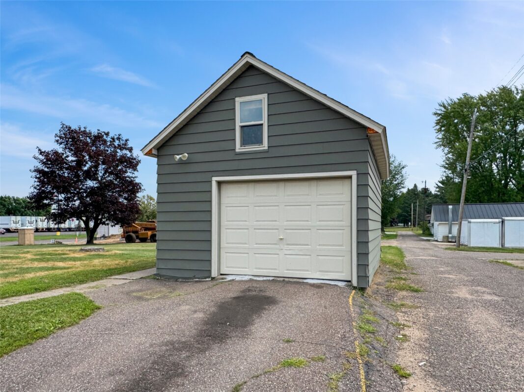 1305 Warren Street, Chippewa Falls WI 54729 - Residential house for sale - MLS #1603563 - image52