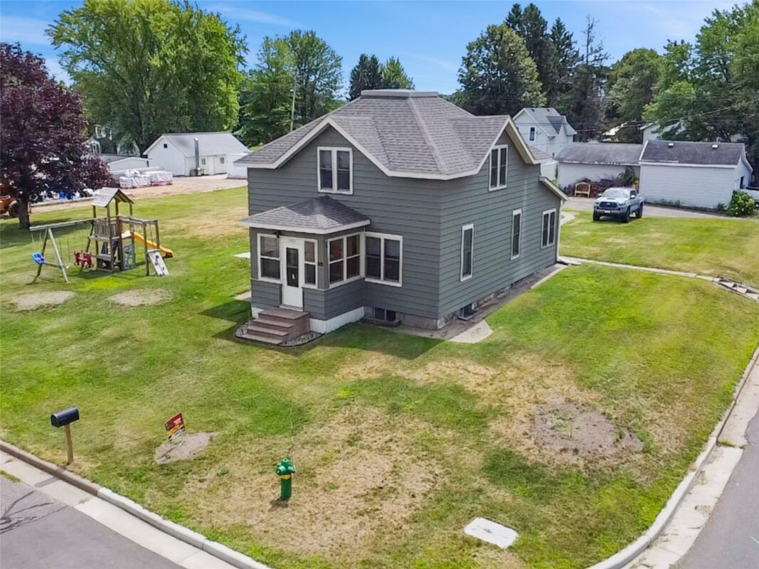 1305 Warren Street, Chippewa Falls WI 54729 - Residential house for sale - MLS #1603563 - image59