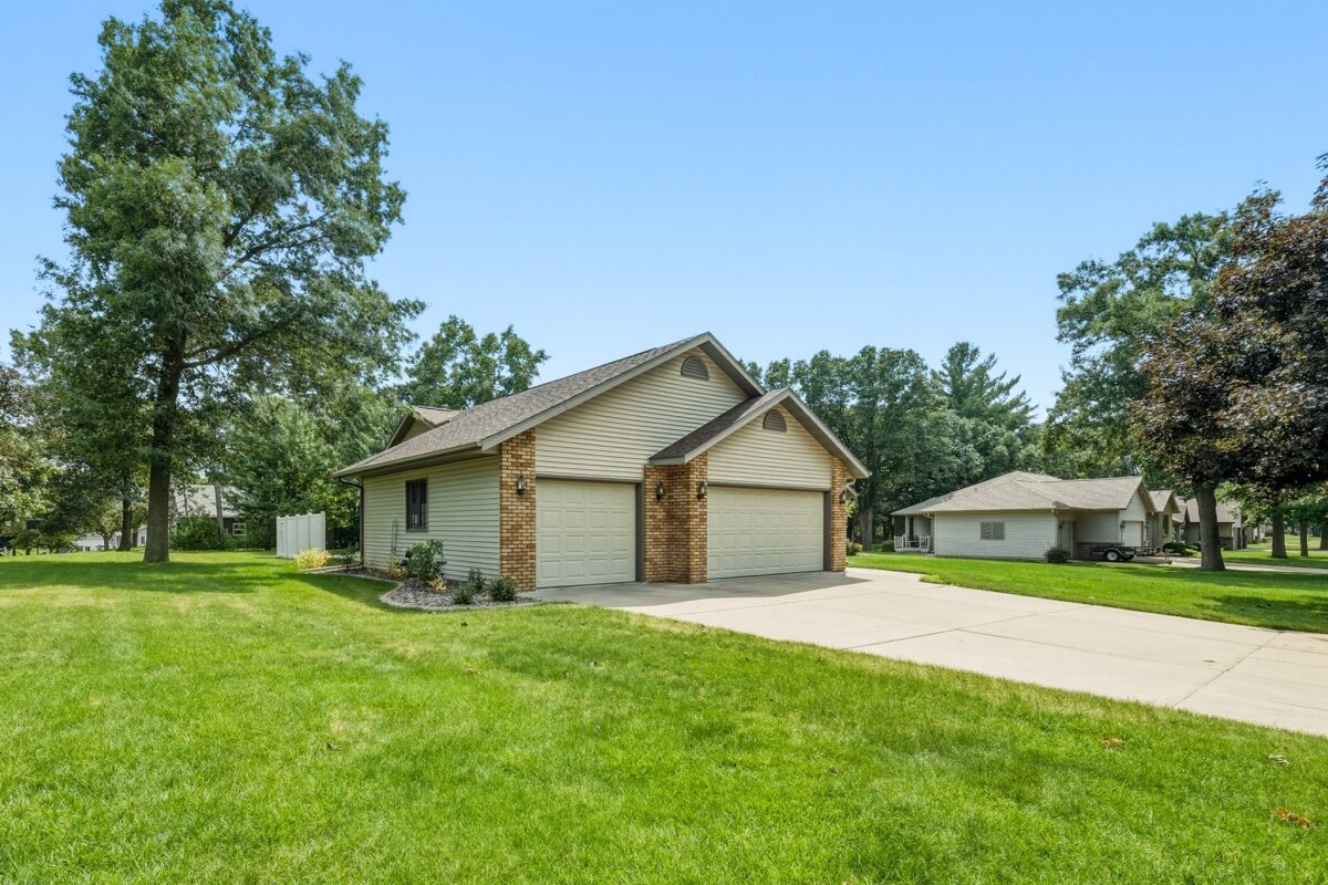 1407 Woodridge Drive, Chippewa Falls WI 54729 - Residential house for sale - MLS #1603499 - image36