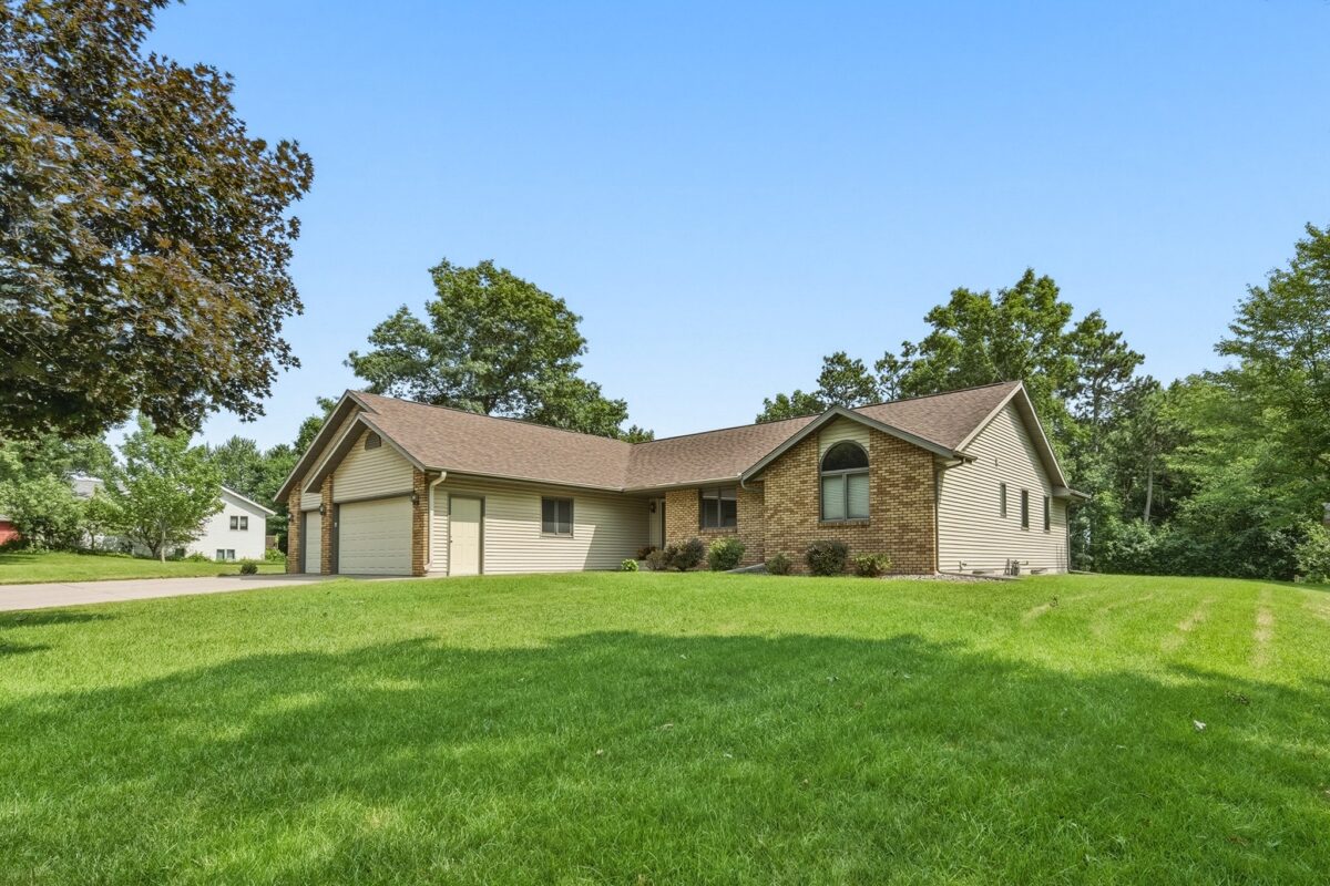 1407 Woodridge Drive, Chippewa Falls WI 54729 - Residential house for sale - MLS #1603499 - image41