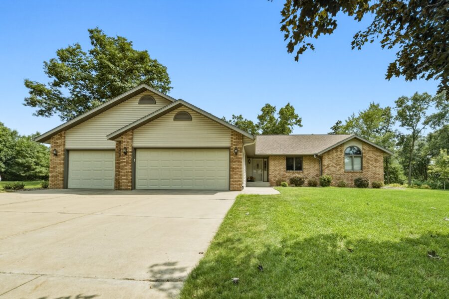 1407 Woodridge Drive