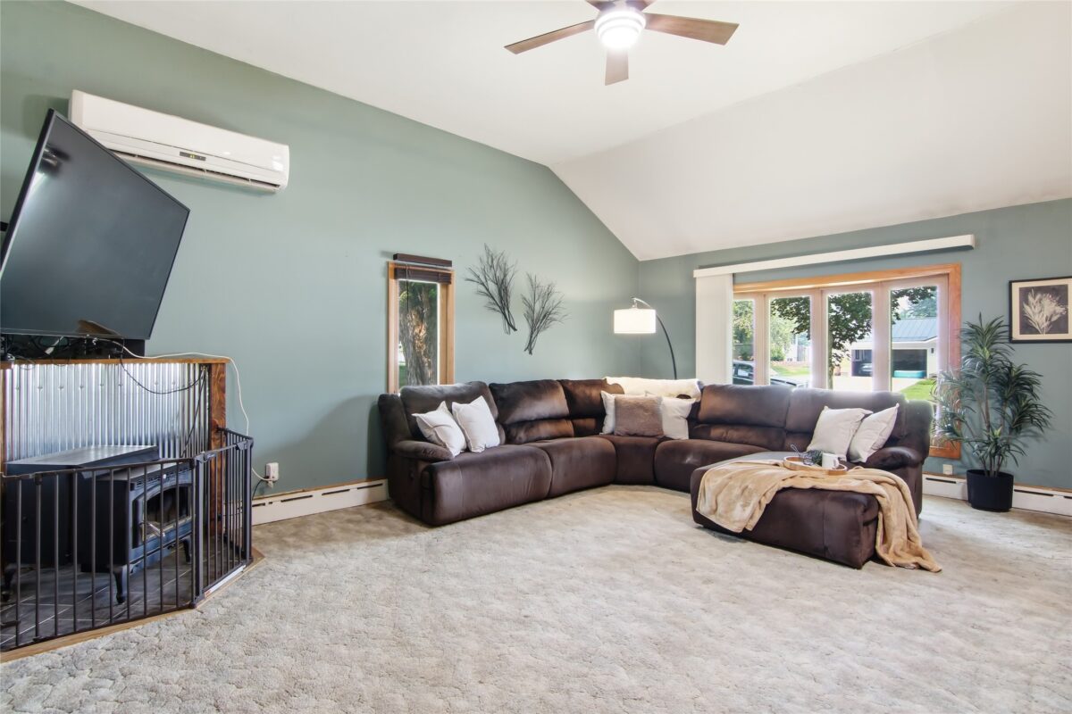 1515 Hillsdale Road, Eau Claire WI 54703 - Residential house for sale - MLS #1603396 - image3