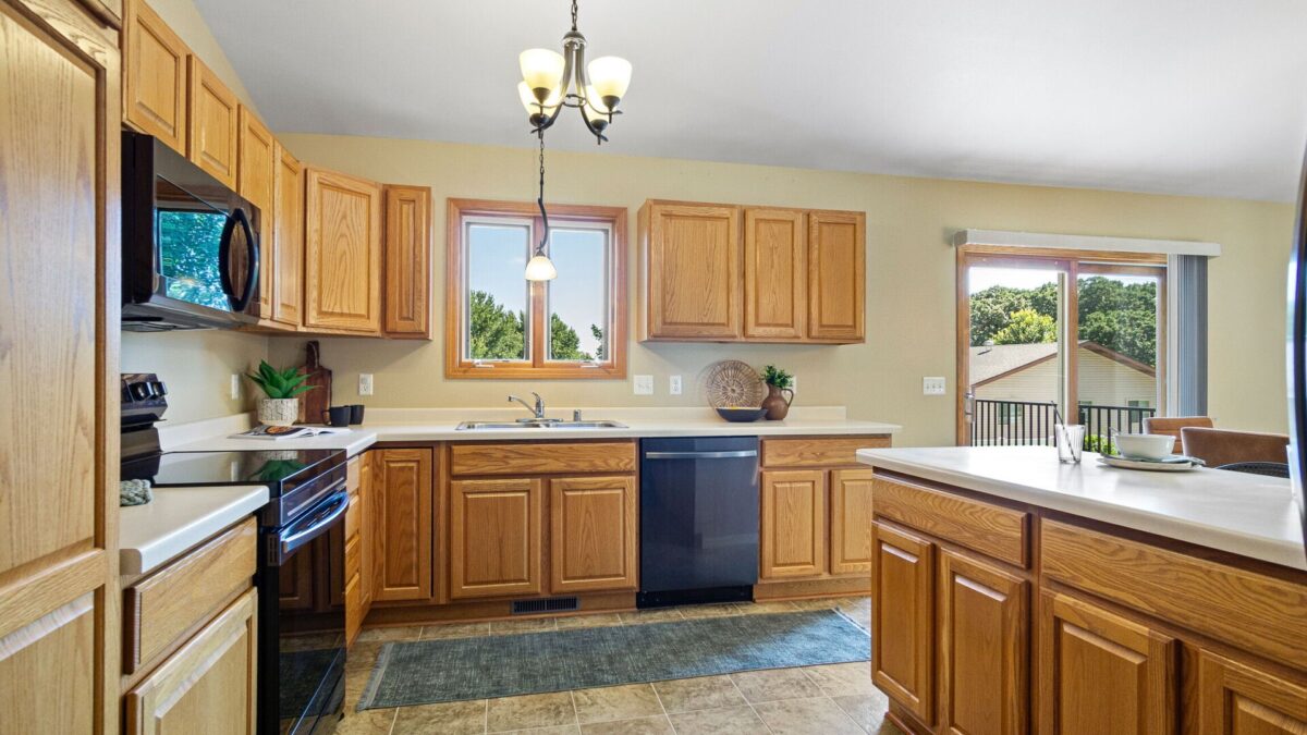 1811 Mitscher Avenue, Eau Claire WI 54701 - Residential house for sale - MLS #1603238 - image11