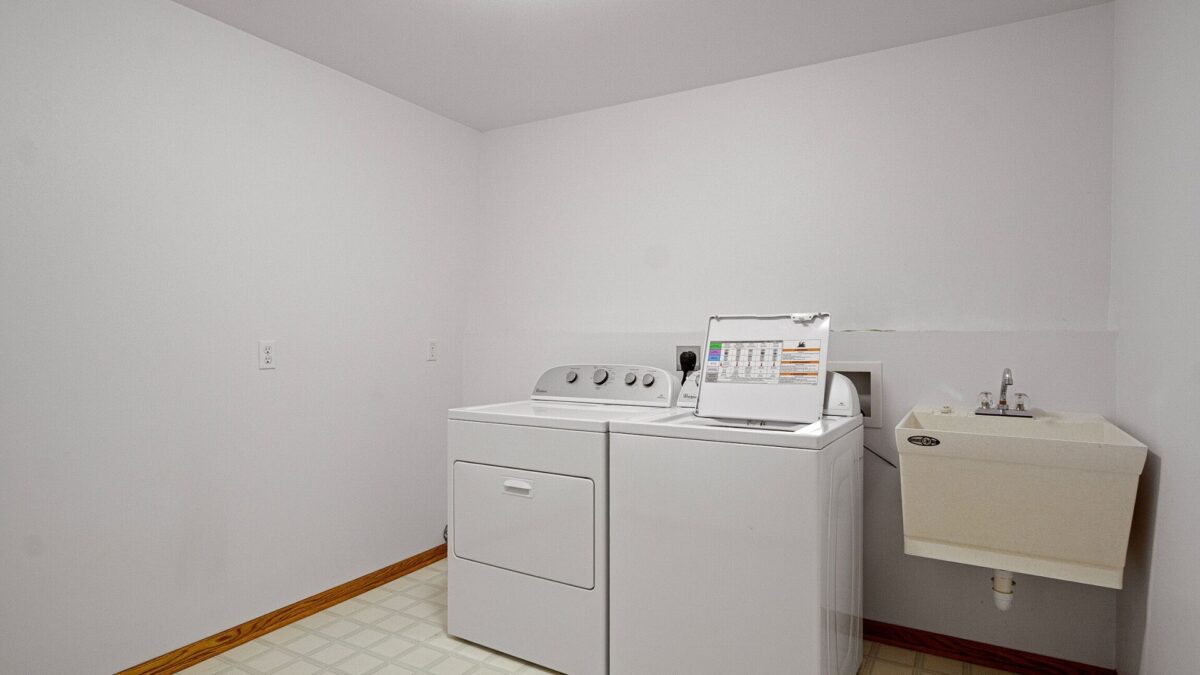 1811 Mitscher Avenue, Eau Claire WI 54701 - Residential house for sale - MLS #1603238 - image34