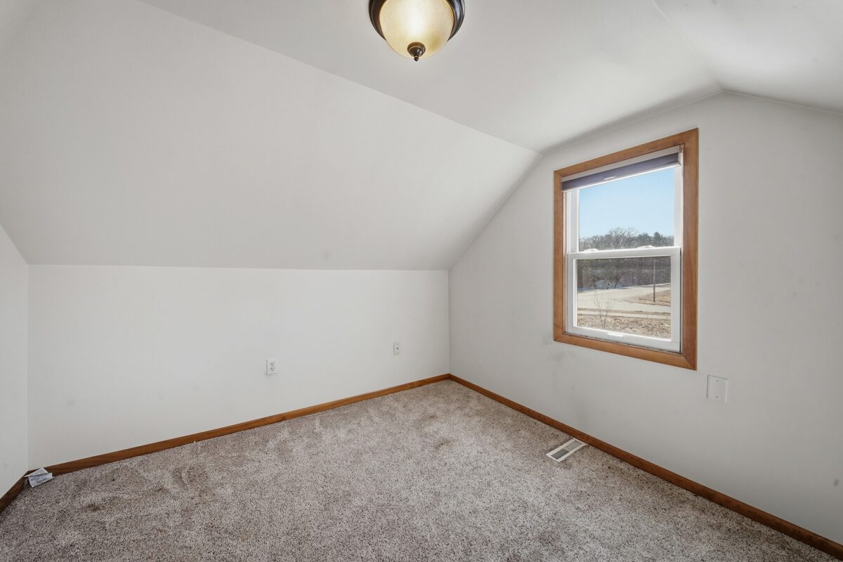 1812 Peterson Avenue, Eau Claire WI 54703 - Residential house for sale - MLS #1600032 - image12