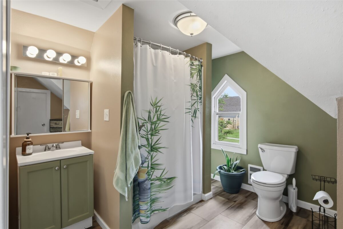 1902 Hogeboom Avenue, Eau Claire WI 54701 - Residential house for sale - MLS #1602521 - image17