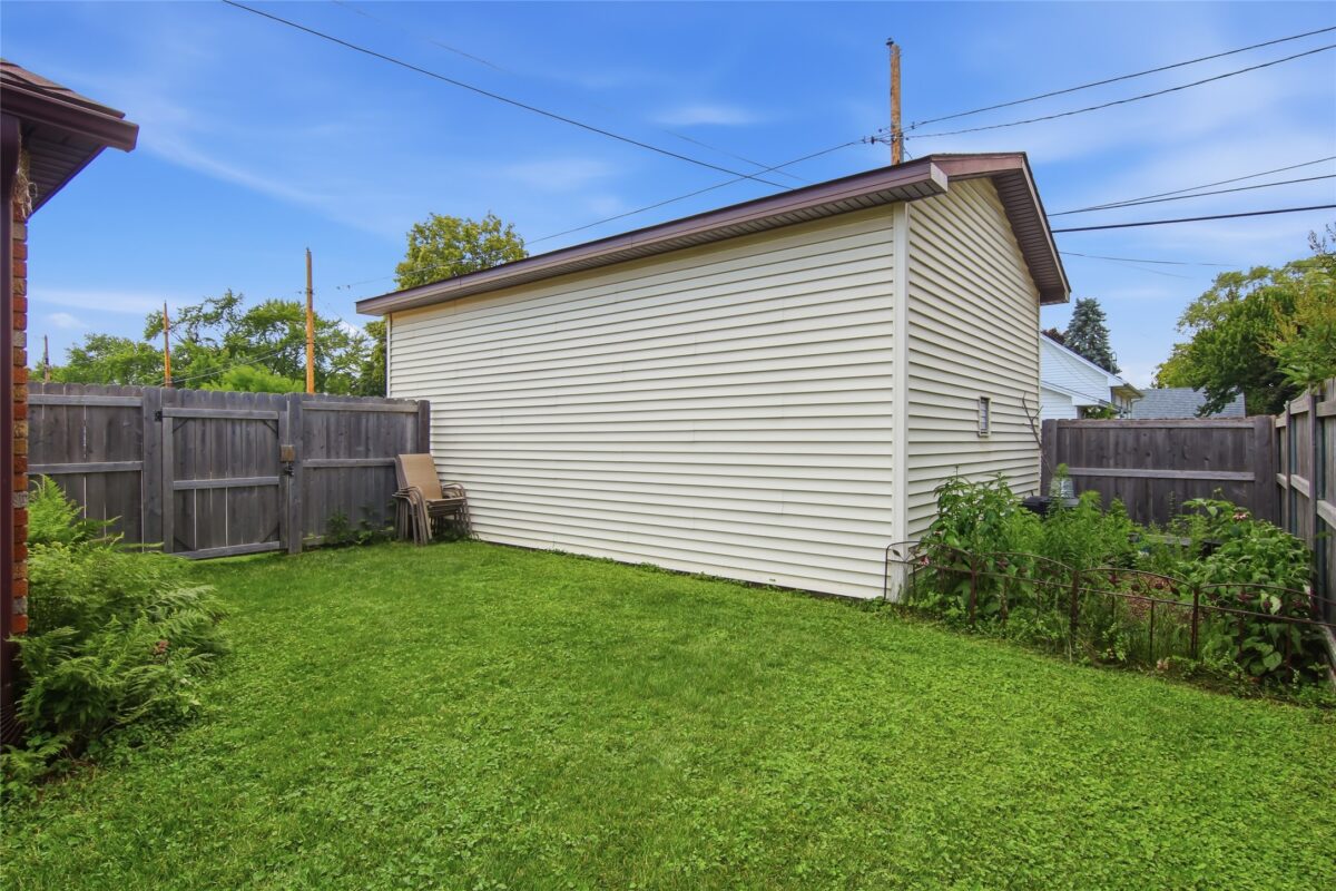 1902 Hogeboom Avenue, Eau Claire WI 54701 - Residential house for sale - MLS #1602521 - image27