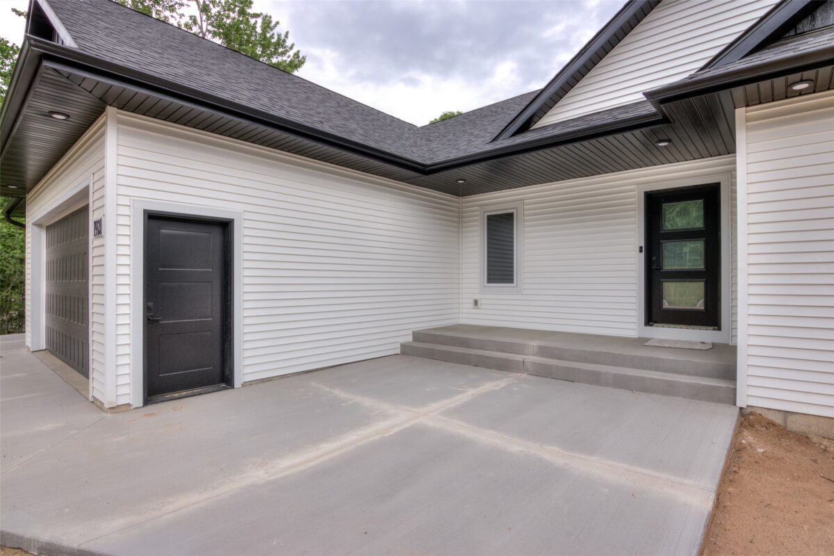 1921 Legacy Drive, Eau Claire WI 54703 - Residential house for sale - MLS #1601871 - image23