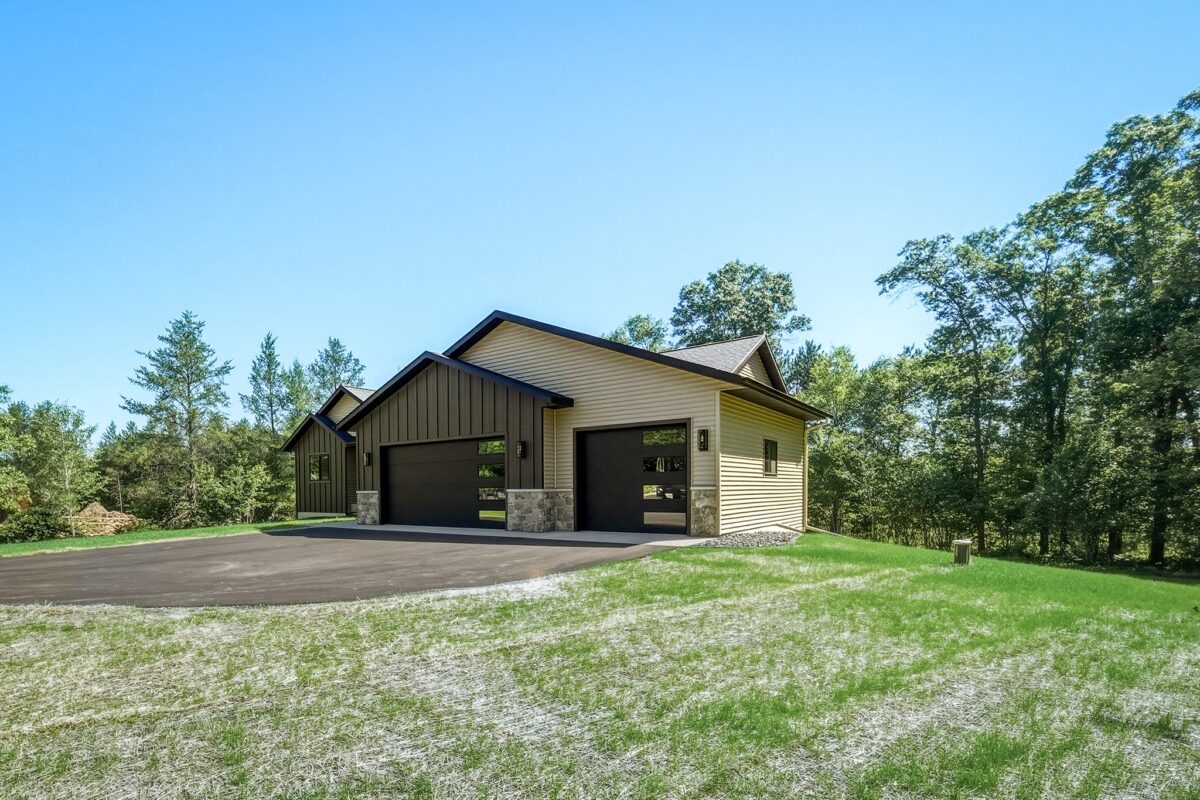 1949 Legacy Drive, Eau Claire WI 54703 - Residential house for sale - MLS #1598984 - image50