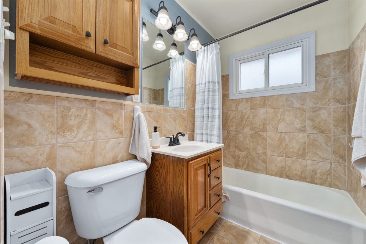 2129 Lexington Boulevard, Eau Claire WI 54701 - Residential house for sale - MLS #1602818 - image16